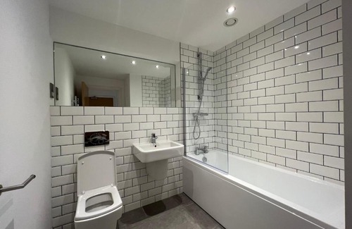 Birmingham City Centre Apartment | Ever After