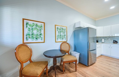 Naples Condo | Everglades Condo 15 Mi to Nat'l Park: Boat & Swim!