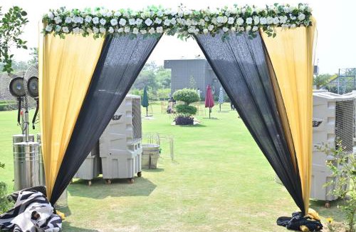 Khattalwada Villa | Evergreen Aravali Farmhouse