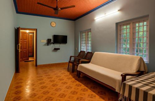 Chittur House | Evergreen Homestay