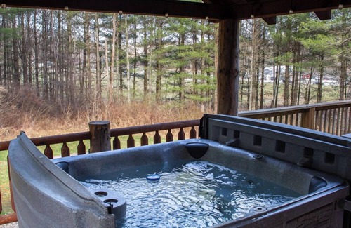 Laurelville Cabin | Evergreen - Hosted by The Chalets