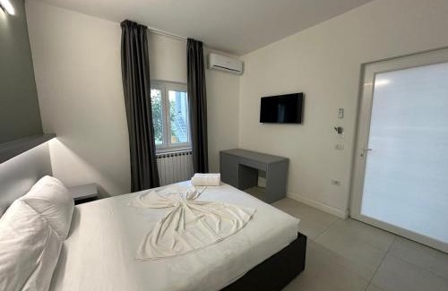 Lezhe Hotel | Evergreen Laguna Vain-Lezhe