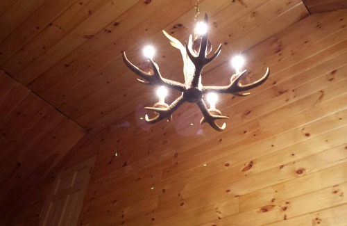 Indian Lake House | Evergreen Lodge on the Cedar River