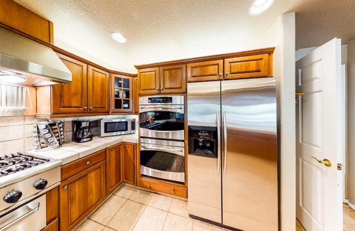 Granite Ridge House | Evergreen Lodge
