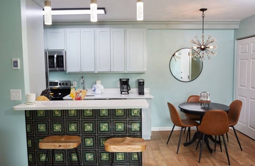 Timberline Condo | Evergreen Retreat – Walk to Timberline Mountain ski lifts and lodge!