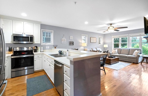 Foscoe Condo | Evergreens 721- Mountain Condo, Gated Resort, Indoor/Outdoor Pools and Hot Tub, Fitness Area, Fis.