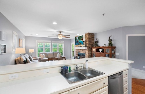 Foscoe Condo | Evergreens 721- Mountain Condo, Gated Resort, Indoor/Outdoor Pools and Hot Tub, Fitness Area, Fis.