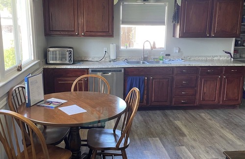 Glenns Ferry House | Everything you need to enjoy a little getaway.