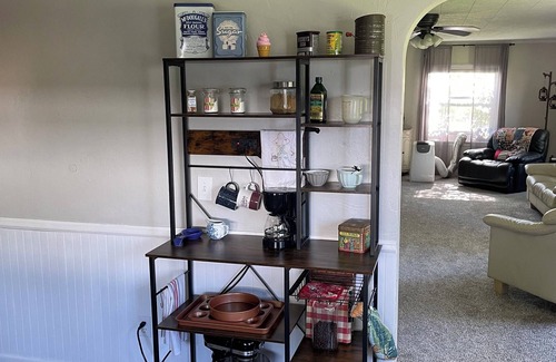 Glenns Ferry House | Everything you need to enjoy a little getaway.
