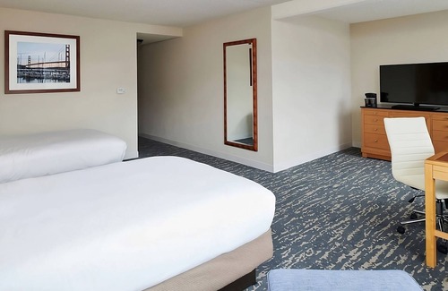 Berkeley Hotel | Everything You Need For The Perfect Vacation! Pets Allowed, Balcony, Indoor Pool