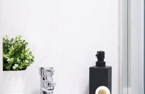 Newport Apartment | Eveswell Studios | Standard | Studio 6