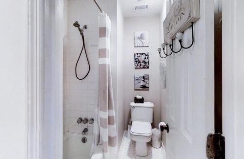 Shipyard Plantation House | Evian 139