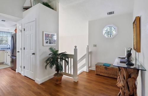 Shipyard Plantation Condo | Evian 287 - Gorgeous 2 Bedroom Condo - 2nd Floor Walk Up Flat