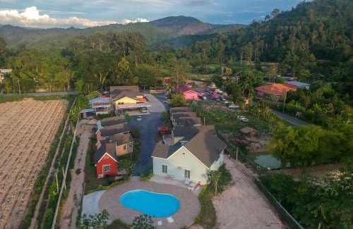 Kaeng Khoi Resort | Evie Mae Resort