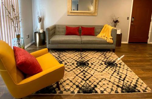 Norman Apartment | Evie's Campus-close 2 bedroom luxury