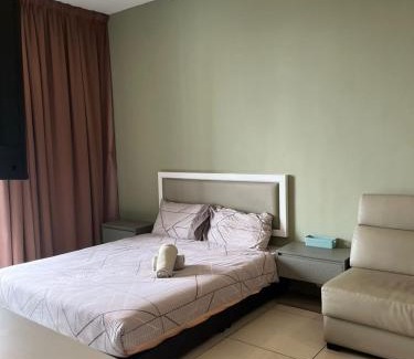 Bangi Sentral Apartment | Evo Green Tea 25 with Netflix