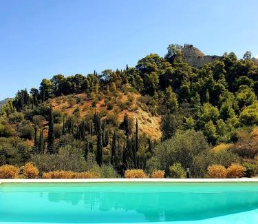 Evrostina Villa | Evoikon