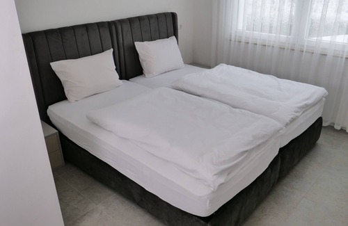 Oferdingen Hotel | Evsenn Hotel