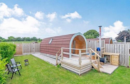 Oakenholt House | Ewe Two