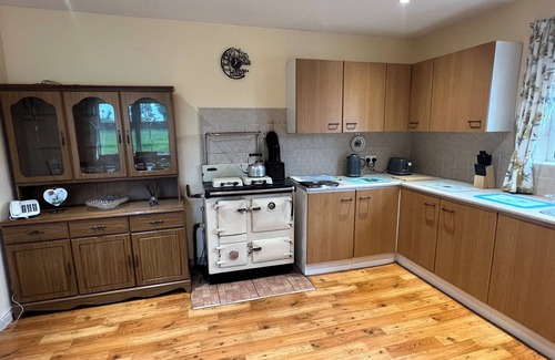 Rosslea Cottage | Ewe View Cottage
