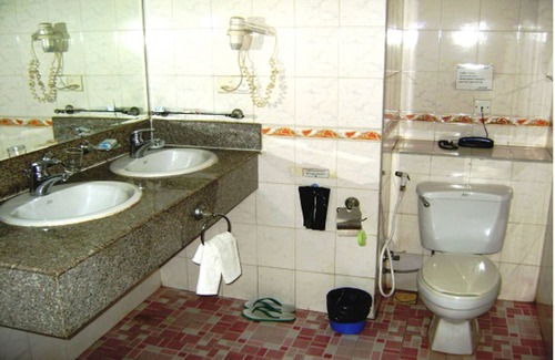 Thanlyin Hotel | Excel River View Hotel
