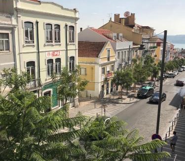 Linda-a-Velha Apartment | Excellent 2 bedroom apartment in Lisbon