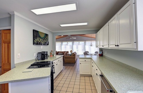 Fenwick Island House | Excellent 4 bedroom Beach House in Fenwick Island, walking distance to the Beach! Wifi available!
