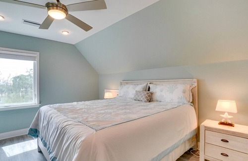 Cape San Blas House | Excellent 5BR Waterfront Escape! Pool, Game Room