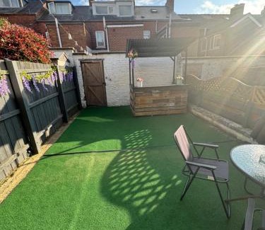 Holywood Apartment | Excellent, comfortable location to visit Belfast