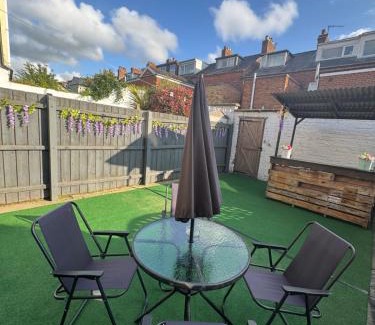 Holywood Apartment | Excellent, comfortable location to visit Belfast