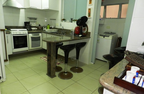 Jardim Vitoria Apartment | Excellent fit 3 blocks from the beach Enseada-Ideal for 6 people