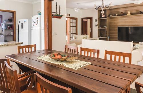 Itamambuca House | Excellent house 180 m from the beach, sauna, swimming pool.