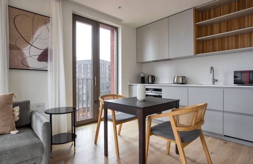 St. Pancras and Somers Town Apartment | Excellent King's Cross 1BR w/Gym & Lounge, nr Tech Hub, by Blueground