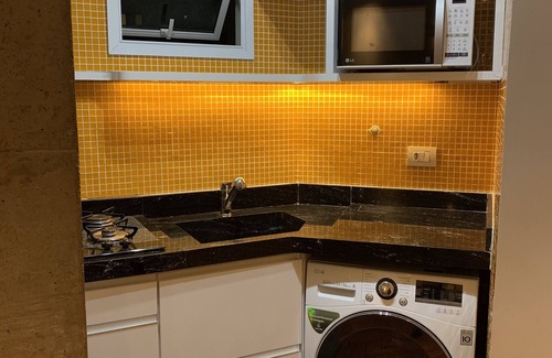 Paraiso Apartment | Excellent location. Free underground parking. Daily Maid service.