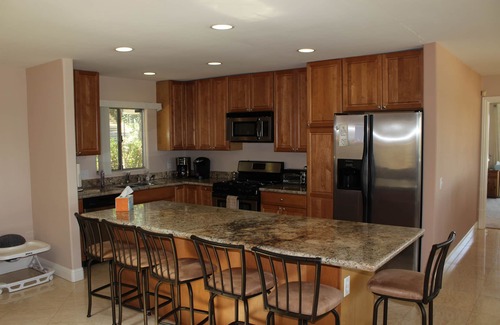 Araby House | Excellent location, beautiful view. Pool and Jacuzzi just a few stairs away.