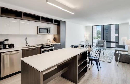 Reston Apartment | Excellent Reston Location| nr Cafes | nr Dulles Airport