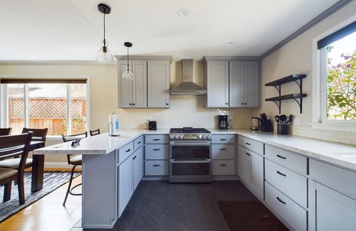 Shoreview House | Excellent San Mateo 3BR w/Patio & Backyard, nr Marina, by Blueground