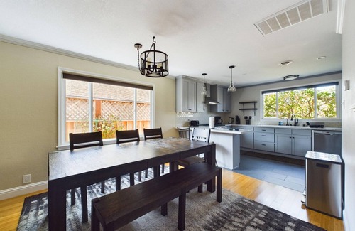 Shoreview House | Excellent San Mateo 3BR w/Patio & Backyard, nr Marina, by Blueground