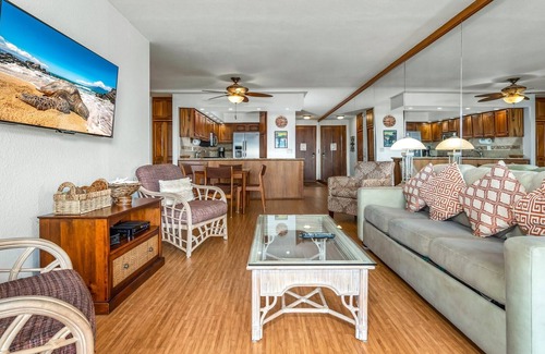 Kihei Condo | Exceptional 180° Panoramic Ocean View Corner Unit Across From Kamaole II Beach!