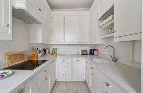 South Kensington Apartment | Exceptional 2 bed, 2 bath, South Ken Apt