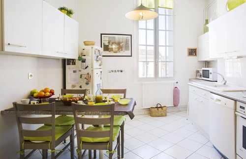 Grand Parc-Paul Doumer Apartment | Exceptional apartment in the heart of the city center - linen and cleaning provided - tram
