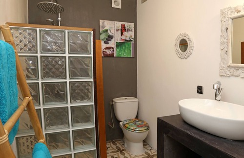 Punaauia Apartment | EXCEPTIONAL BEAUTIFUL STUDIO ON THE BEACH