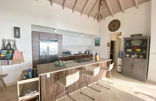Bolans Villa | Exceptional Hillside Haven