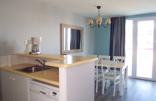 Treboul Apartment | Exceptional location, 3-star apartment, sea view from all rooms