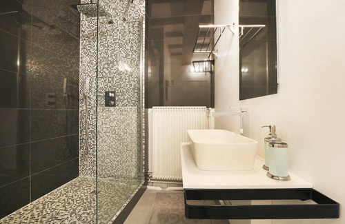 Chinon Apartment | Exceptional location L'Hôtel des Gouverneurs