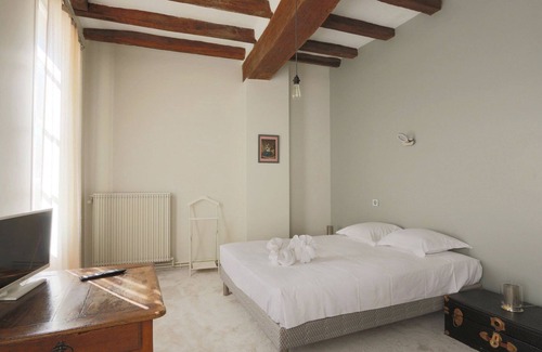 Chinon Apartment | Exceptional location L'Hôtel des Gouverneurs