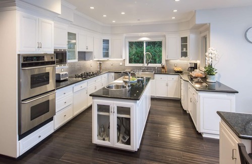 Central Malibu House | Exceptional Ocean View Contemporary Home!
