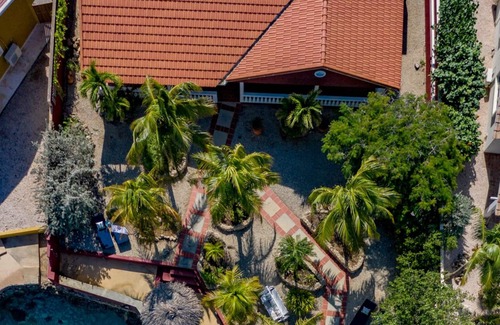 Belnem Villa | Exceptional oceanfront villa with direct private access to the Caribbean Sea