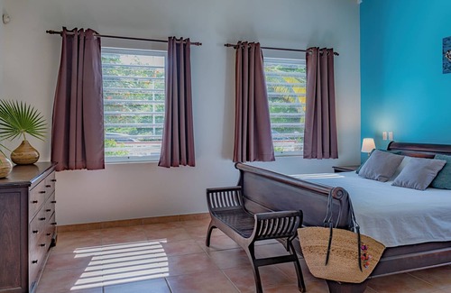 Belnem Villa | Exceptional oceanfront villa with direct private access to the Caribbean Sea