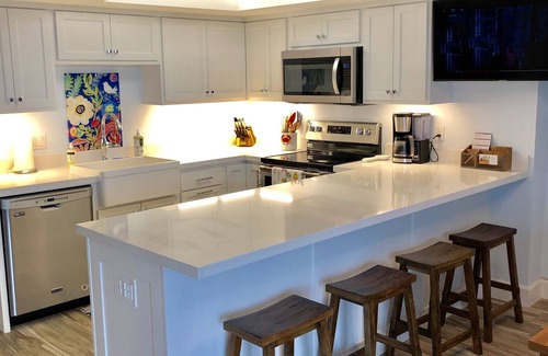 South Padre Island Condo | Exceptional Beachfront 3/2 on Ground Floor! Gorgeous Views!